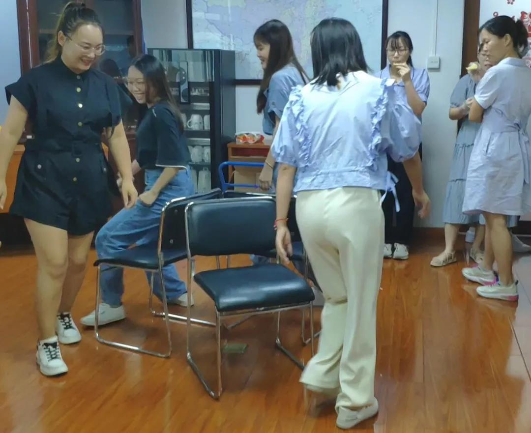 �ײ���-׷�󿵽�,����һ������