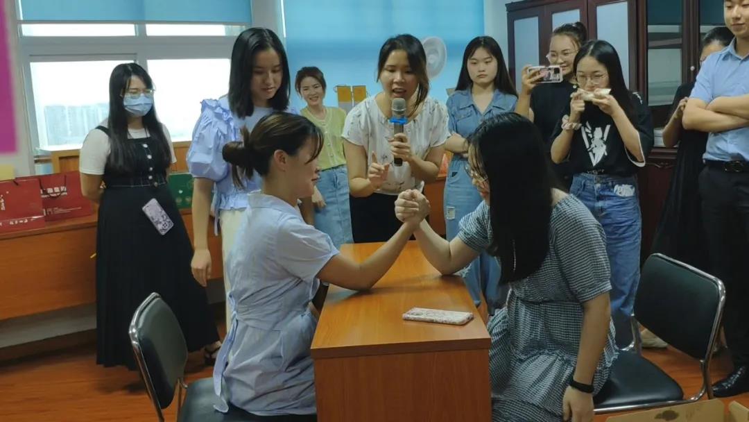 �ײ���-׷�󿵽�,����һ������