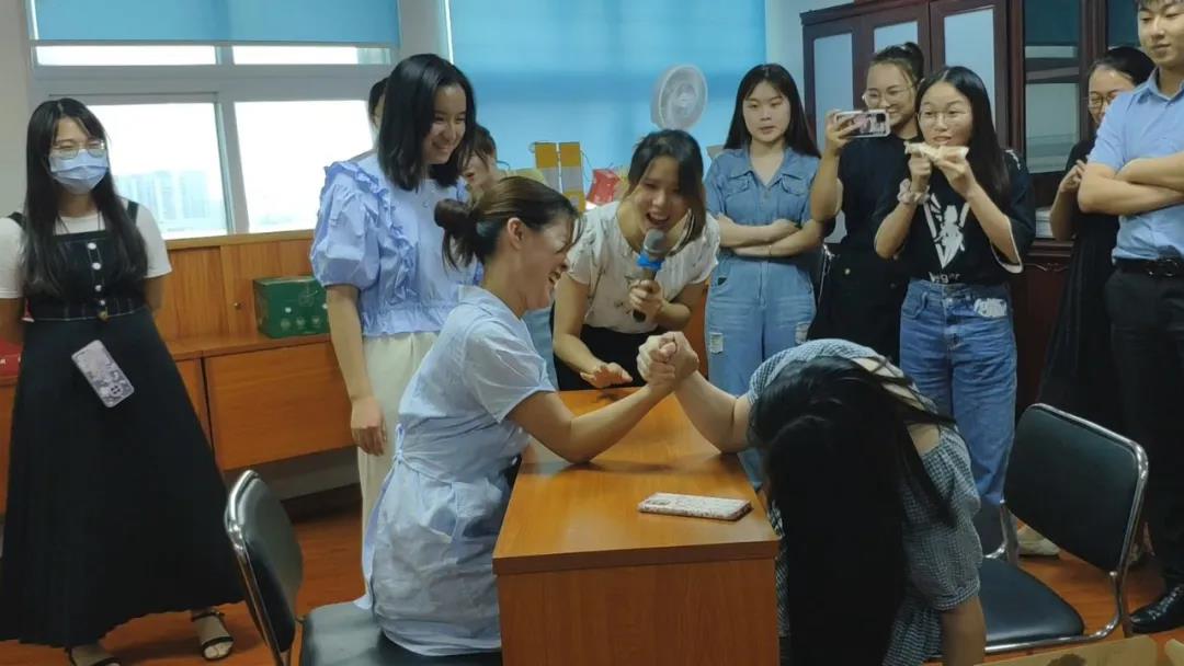 �ײ���-׷�󿵽�,����һ������